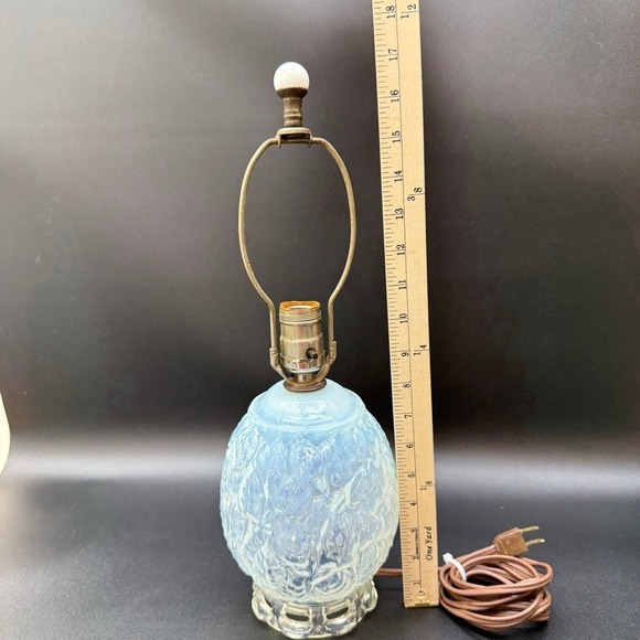 Vintage Opaline Glass Lamp Embossed Floral Egg Shaped Bedside Table 50s READ - Picture 14 of 16